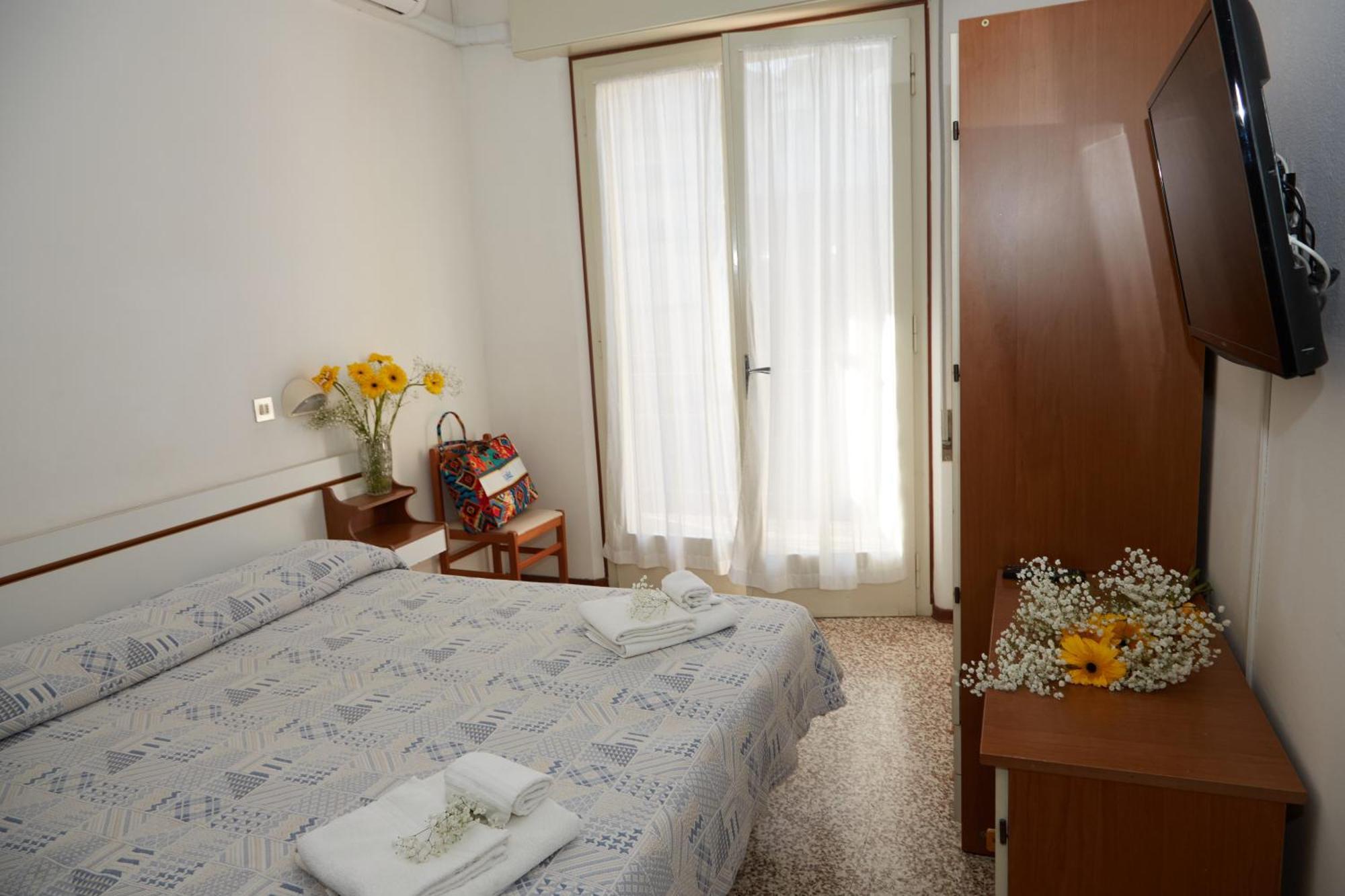 Hotel Italiacervia Cervia Exterior foto
