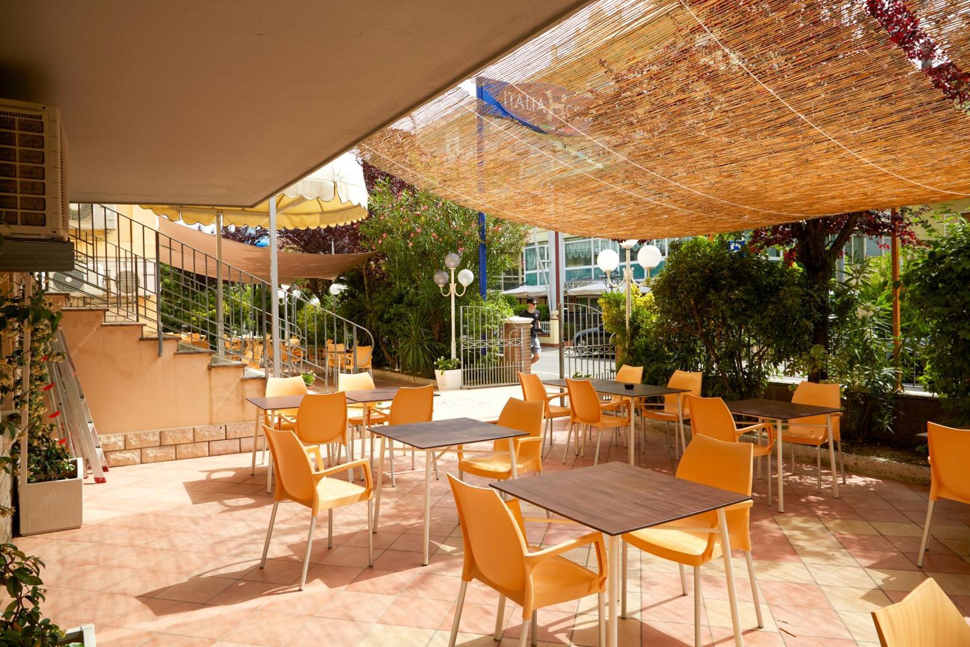 Hotel Italiacervia Cervia Exterior foto