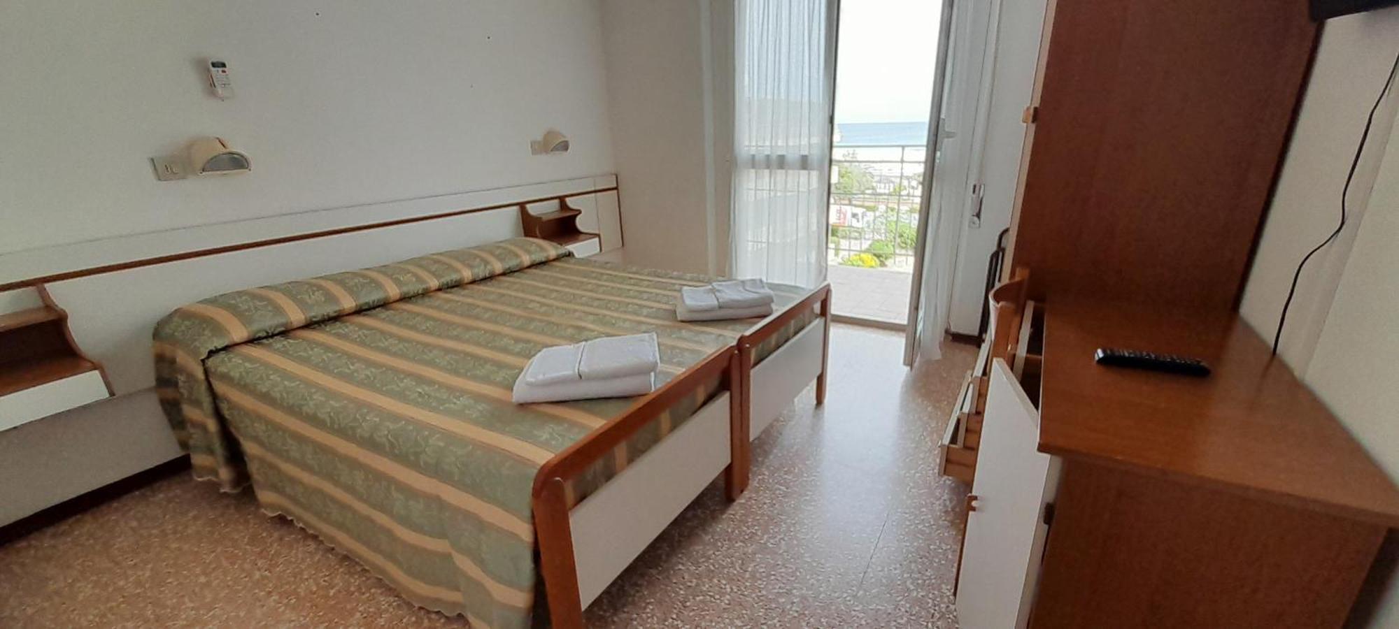 Hotel Italiacervia Cervia Exterior foto